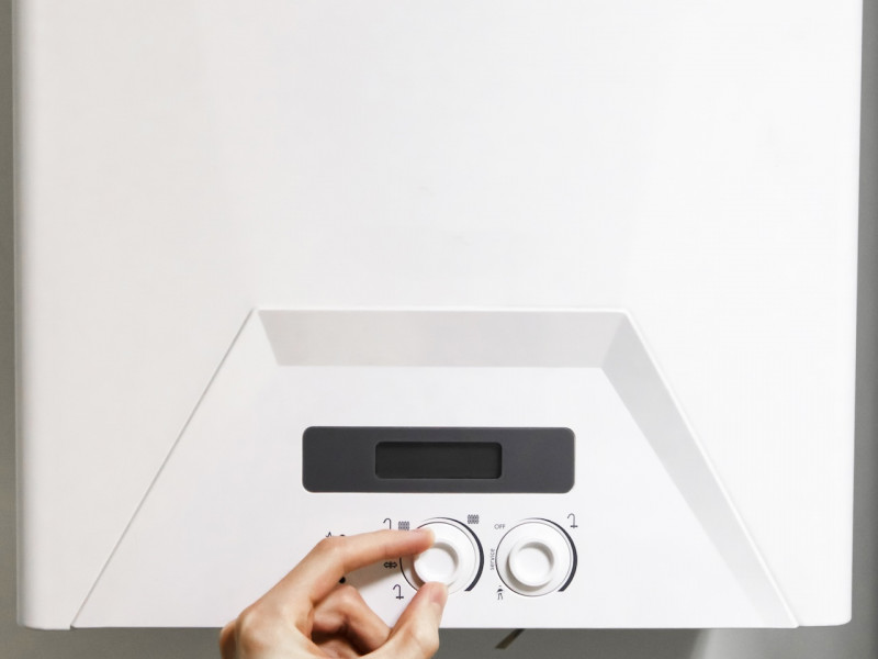 DÉG kondenzációs kazán szerelő